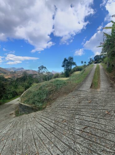 Terreno Dentro de Condomínio em Itaipava com Vista Sensacional