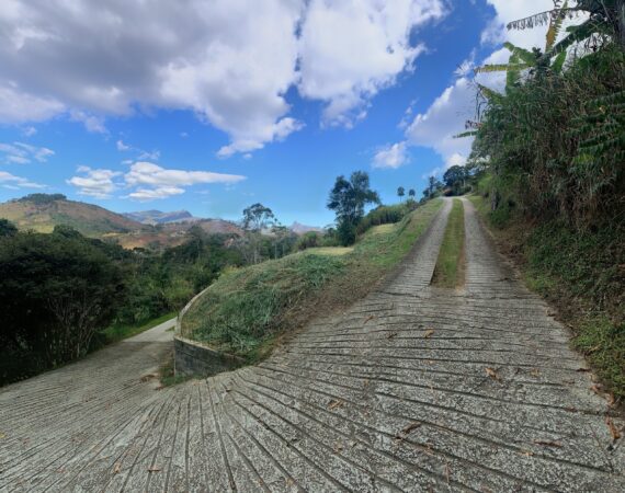 Terreno Dentro de Condomínio em Itaipava com Vista Sensacional