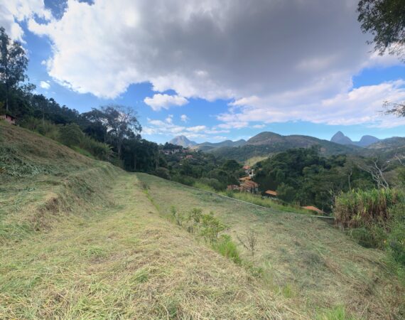 Terreno Dentro de Condomínio em Itaipava com Vista Sensacional
