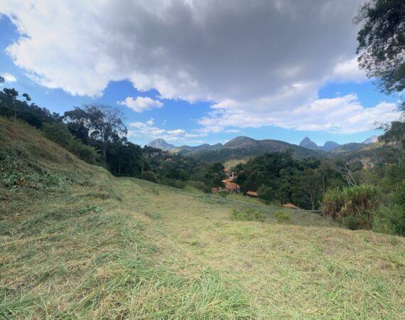 Terreno Dentro de Condomínio em Itaipava com Vista Sensacional