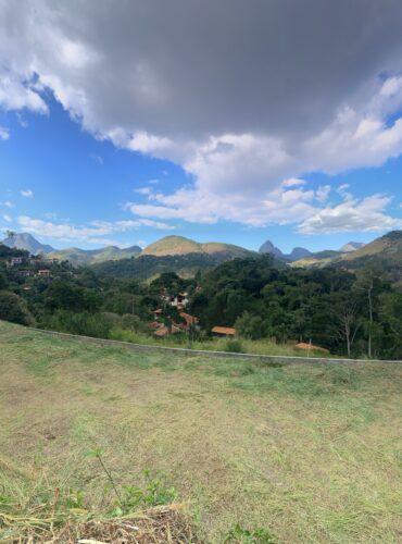 Terreno Dentro de Condomínio em Itaipava com Vista Sensacional