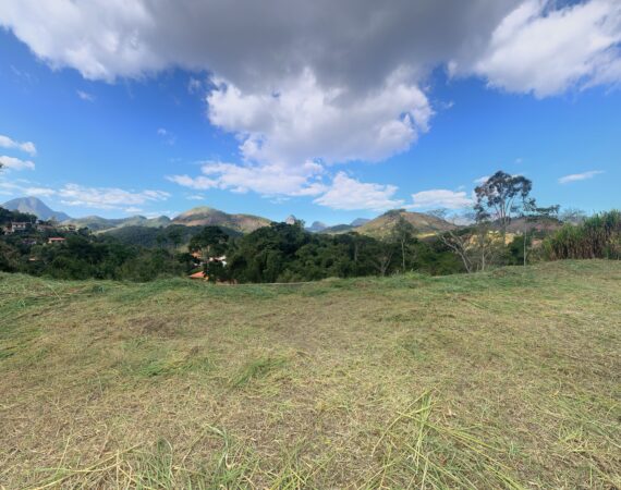 Terreno Dentro de Condomínio em Itaipava com Vista Sensacional