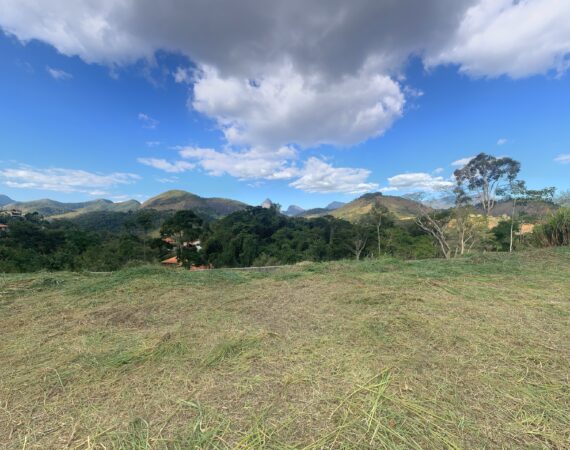 Terreno Dentro de Condomínio em Itaipava com Vista Sensacional