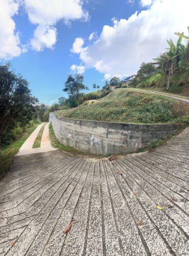 Terreno Dentro de Condomínio em Itaipava com Vista Sensacional