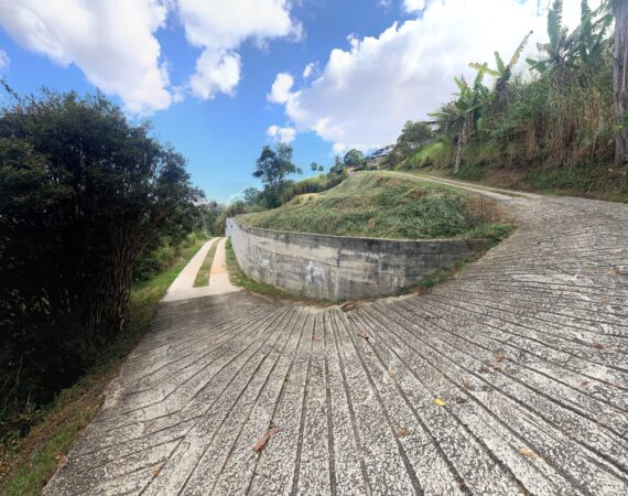 Terreno Dentro de Condomínio em Itaipava com Vista Sensacional
